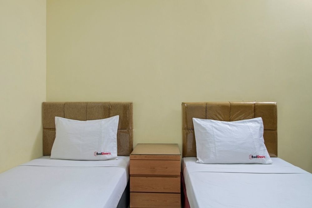 Reddoorz Plus @ Karet Setiabudi Jakarta Extérieur photo