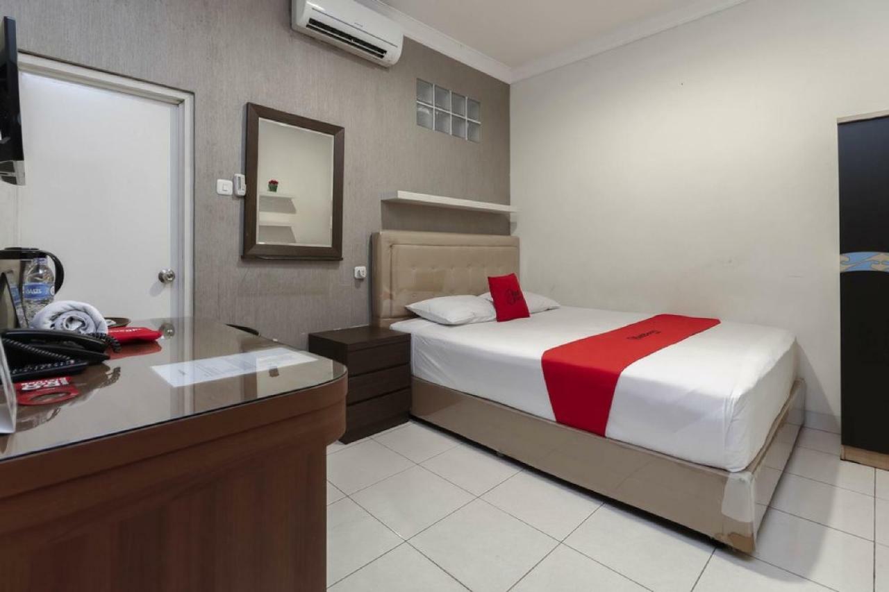 Reddoorz Plus @ Karet Setiabudi Jakarta Extérieur photo